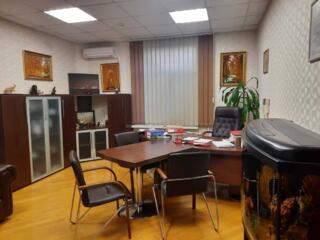 довгострокова оренда офісне приміщення Київ, Солом`янський, 30000 грн.