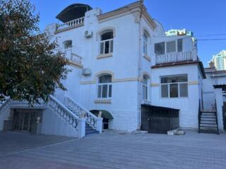 Шикарный 3х этажный ДОМ Потрясающая ЛОКАЦИЯ 12 СОТОК