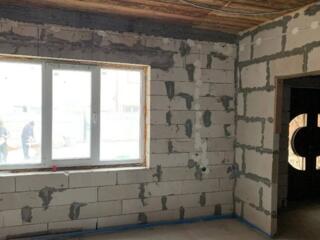 Предлагается к продаже коттедж общей площадью 90м.кв. со своей зоной .