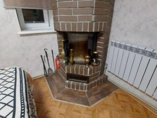 Продаж будинку в районі Молодої Гвардії.