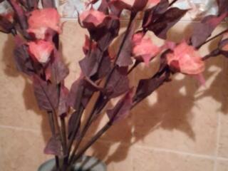 Ваза, цветы, подсвечник, коврики сервировочные. шкатулки