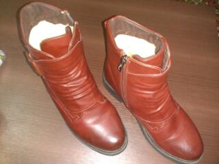 Продам зимние ботинки б/у, демисезонные лоферы кожаные б/у и. т. д.