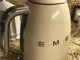 Продам чайник SMEG