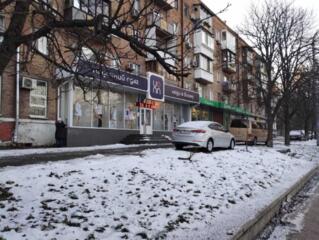 довгострокова оренда торгові площі Київ, Шевченківський, 117000 грн./м