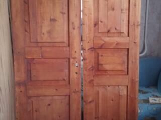 Продам либо обменяю деревянные двери (без коробки)