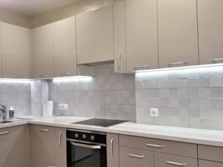 Сдам 1- комн. квартиру, ЖК Вернисаж, ул. Костанди/Королева/Левитана