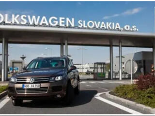 Автомобильный завод Volkswagen ищет сотрудников!