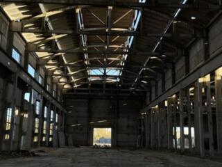 Продается склад. 2400 квадратов помещение. Без комиссии!