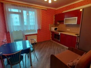 Сдам 1 комнатную квартиру жк массив Радужный, 23.