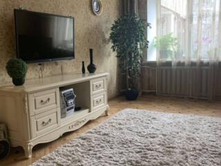 В продаже большая 4-комнатная квартира 70 м2 с дорогим ремонтом на ...