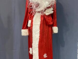 Костюмы: Дед Мороз, снегурочка