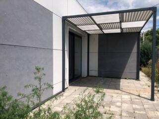 В продаже дом в закрытом коттеджном поселке La Vida. 3,4 сотки земли. 