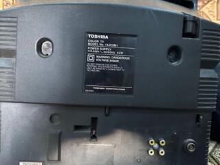 Продается маленький телевизор Toshiba 14 дюймов (35см)
