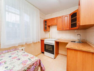 Cumpar apartament in orice sector al Chisinaului pina la 50000 euro