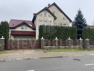 продаж 9-к котедж Київ, Голосіївський, 1300000 $