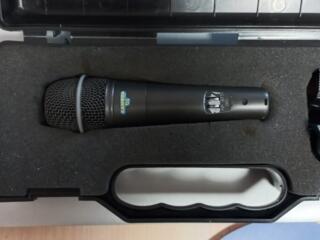 Продаю радиомикрофоны и микрофоны проводные
