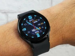 Продам часы Samsung Galaxy Watch 5 новые с 8.30 -18.00