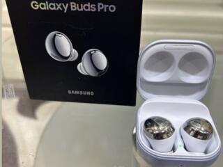 Оригинальные беспроводные наушники Samsung Galaxy Buds Pro.