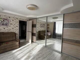 Продается отличная 2 комнатная к р-н Хомутяновка 45 кв. м
