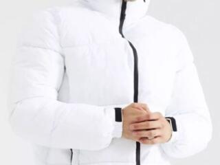Белая мужская куртка размер М. Балка.