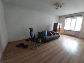 Продам 2-кімнатну квартиру на вулиці Балківській, ЖК Сім самураїв.