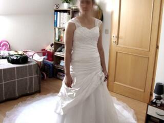Продаётся отличное свадебное платье привезённое из Германии