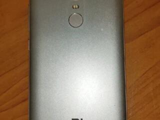 Телефоны Galaxy J3 / Redmi 5+ / Redmi 8