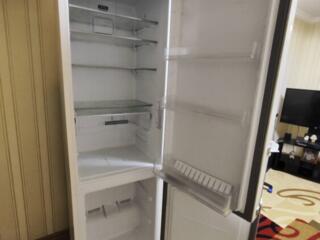 Продам холодильник whirpool, no frost