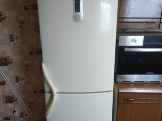 Холодильник LG NoFrost 1.8 м.