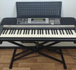 Продам синтезатор Yamaha PSR-640