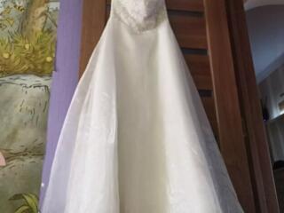 Новое свадебное платье, размер М