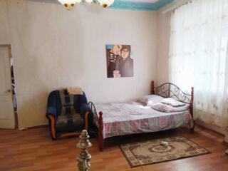 Продам 2-х комнатную квартиру Сталинку на Куликовом Поле (пересечение 