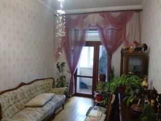 Продаётся 4-комнатная квартира с ремонтом на улице Прохоровской. ...