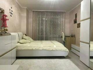 Продам красивую 3-х комнатную квартиру в Одессе в новом и сданном ...