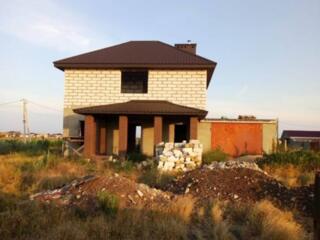 Продается двухэтажный дом на второй Фонтанке. Два этажа. На первом ...