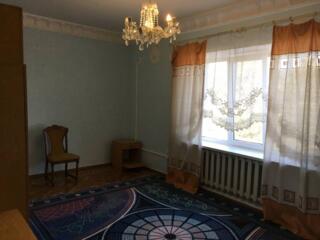 Продается просторный, добротный, двухэтажный дом из ракушняка. Общий .