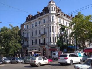 Квартира в центре города - на Дерибасовской возле Оперного театра. ...