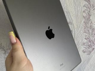 Продам Планшет Apple iPad (9th gen), 2020 года, 64Гб, Серебристый