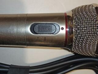 Микрофон Hyundai корпус металл, съёмный кабель 3 метра c джека 6.3 мм
