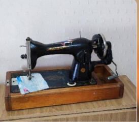 Продам советскую швейную машинку