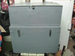Сундук, железный ящик, сейф переносной СССР с ключом