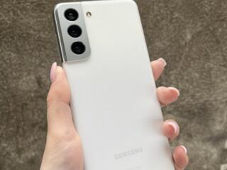 Samsung S21 5G Snapdragon 256Gb Volte/GSM/ белого цвета.