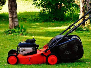 Требуются рабочие постоянную работу мужчины и женщины