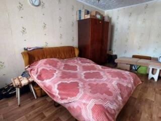 Предлагается к продаже комнатная квартира рядом с парком Горького. ...