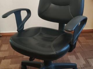 Продам комп-е кресло