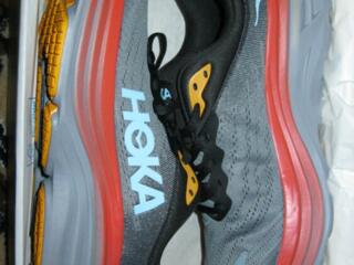 Продам новые кроссовки Hoka размер 45