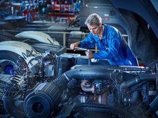 Требуется специалисты по ремонту двигателей грузовых автомобилей