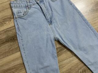Женские голубые джинсы 34 размера