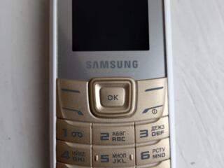 Продам телефон Samsung GT-E1200 б/у