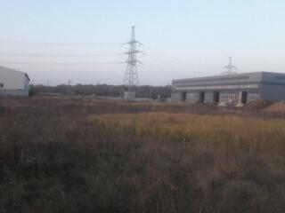 В продаже участок правильной формы возле двух столбов общей площадью .